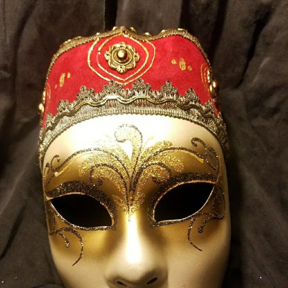 Venetian Larva (Ghost) Mask